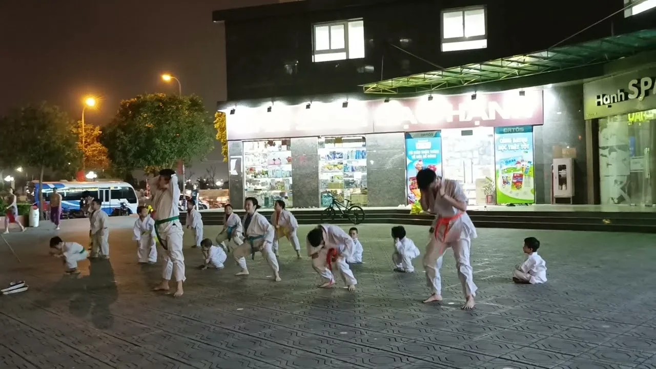 2 minutes of standing and sitting down 100 times